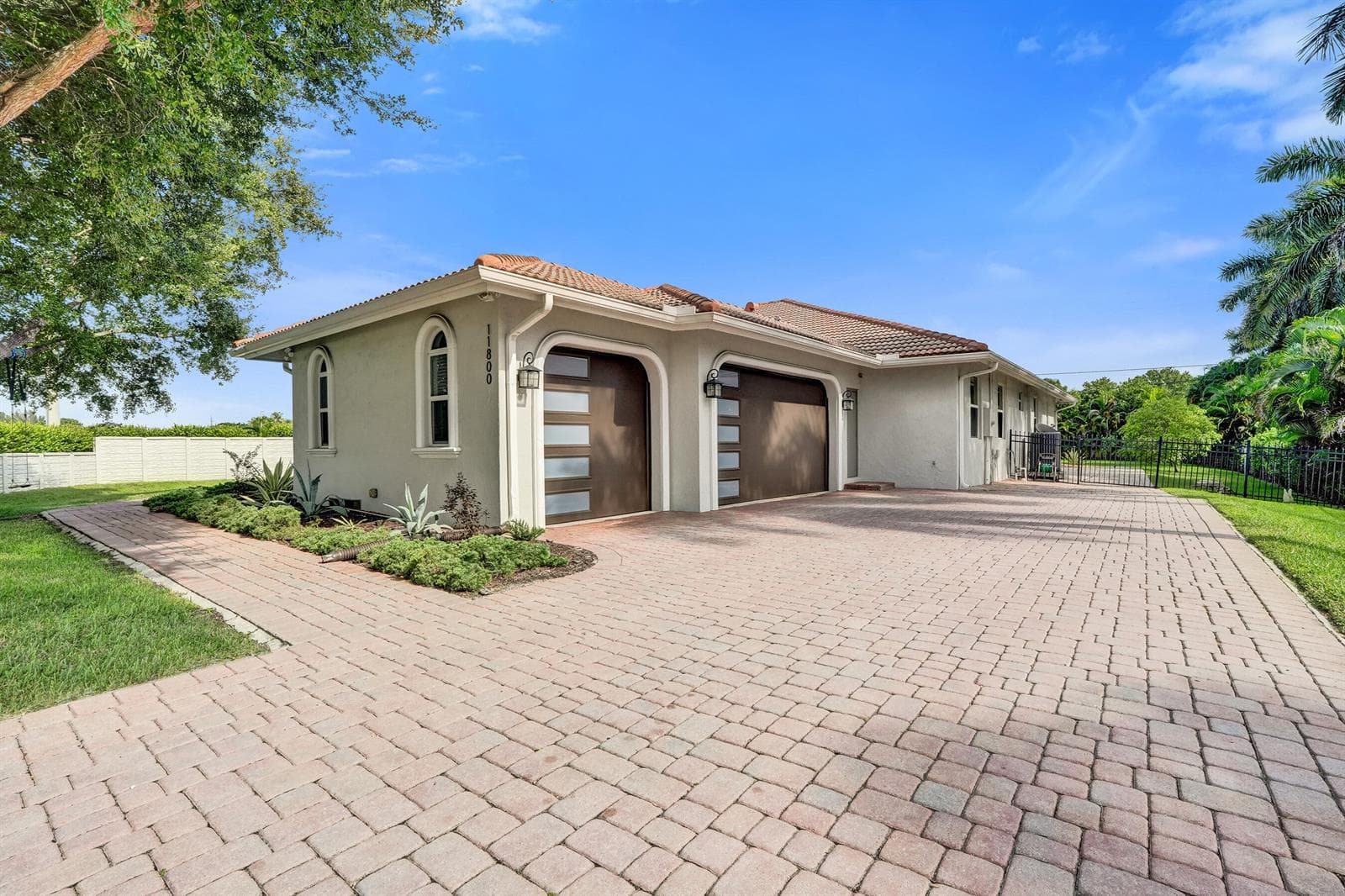 11800 NW 17TH Place, Plantation, FL 33323 photo 4
