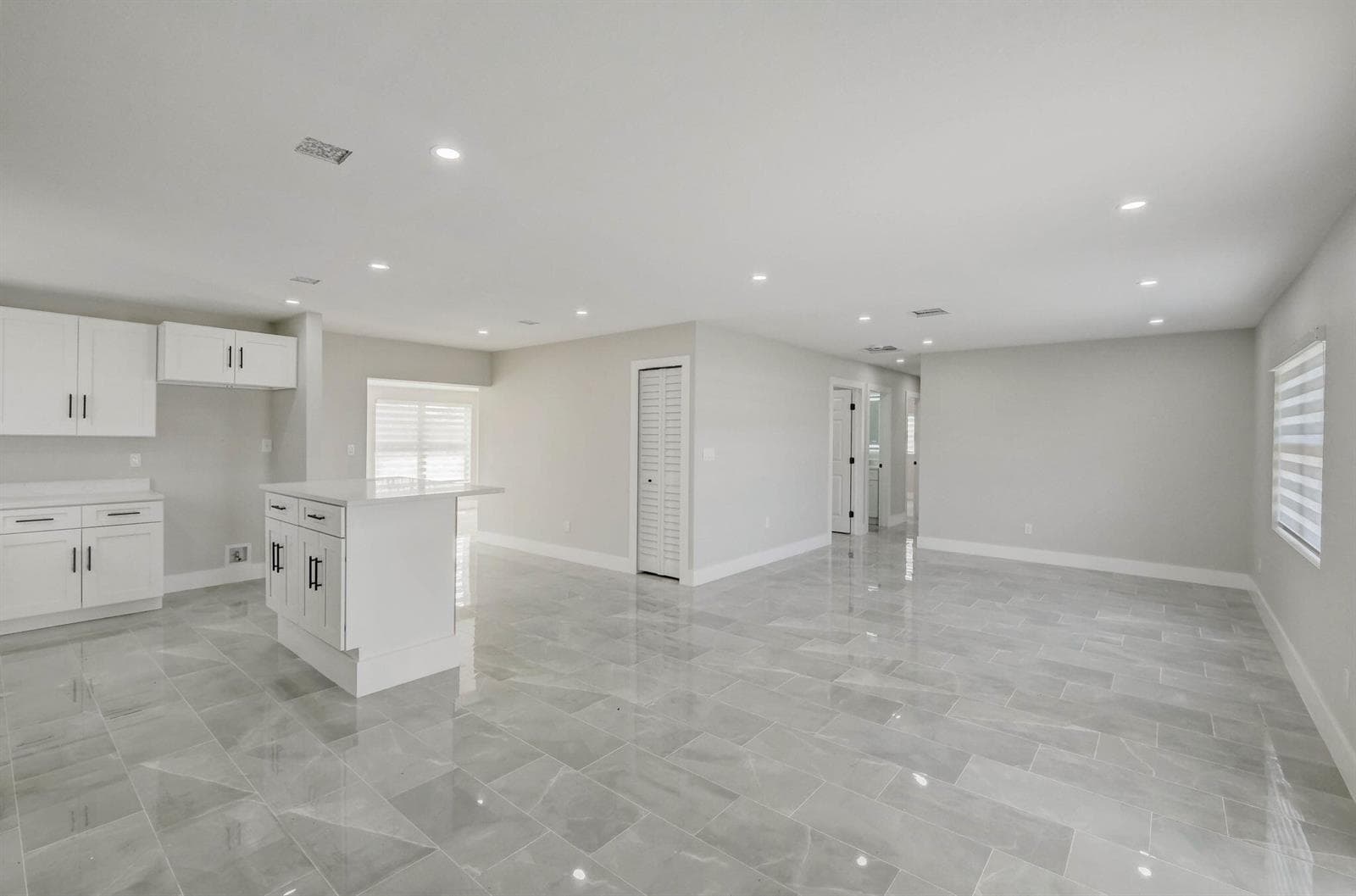 520 SW 13TH Place, Deerfield Beach, FL 33441 photo 3