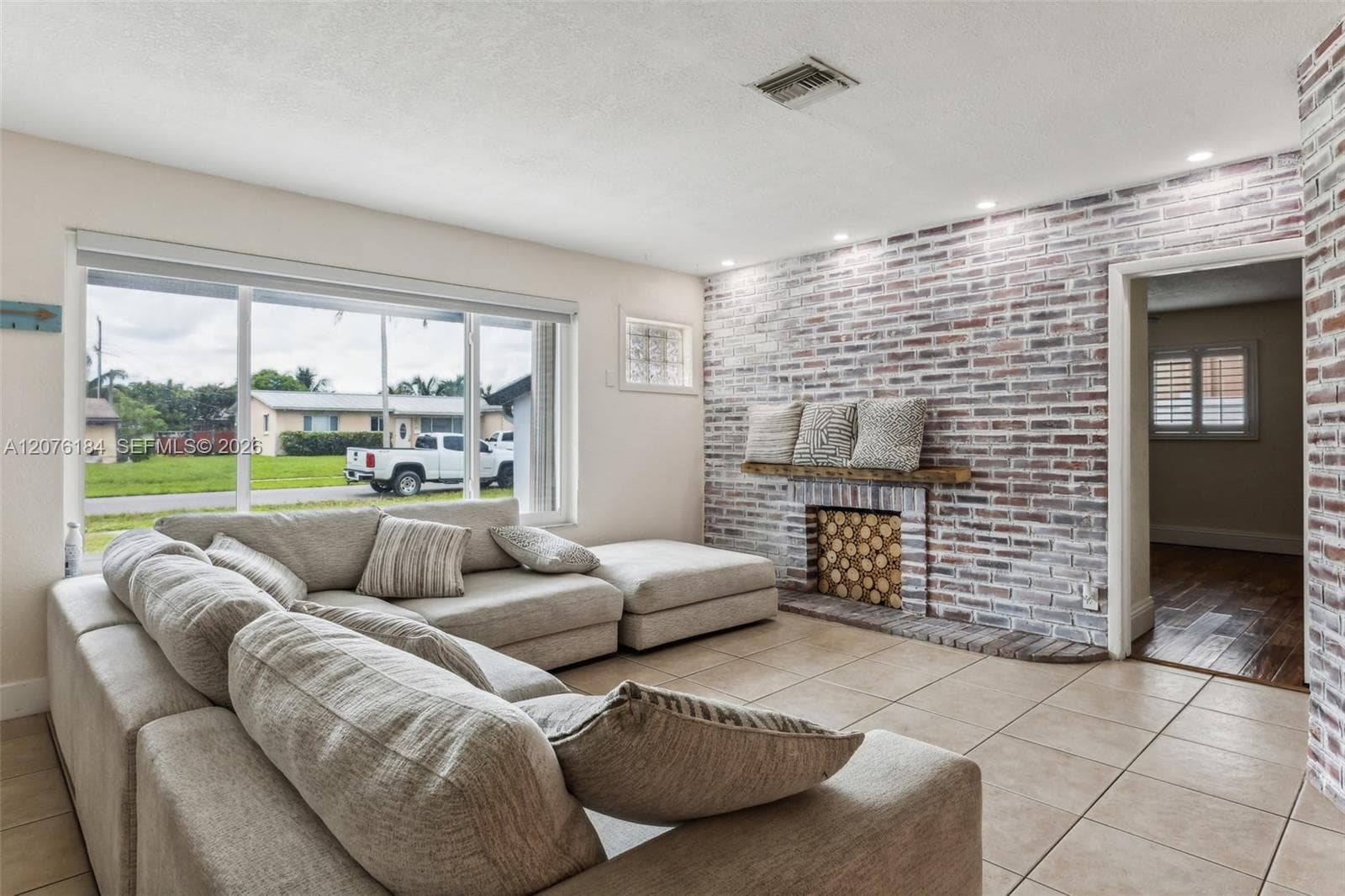 6931 SW 2nd St # 0, Pembroke Pines, FL 33023 photo 3