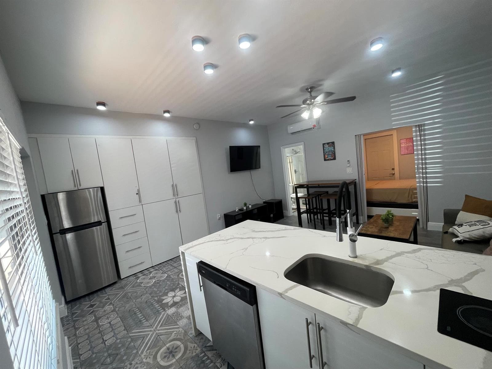824 NE 4th Street # 3, Fort Lauderdale, FL 33301 photo 5