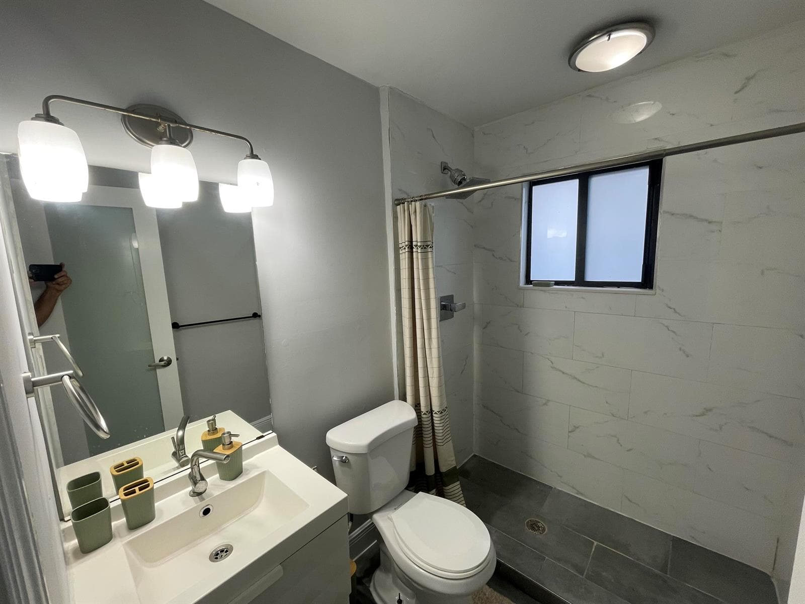 824 NE 4th Street # 3, Fort Lauderdale, FL 33301 photo 4