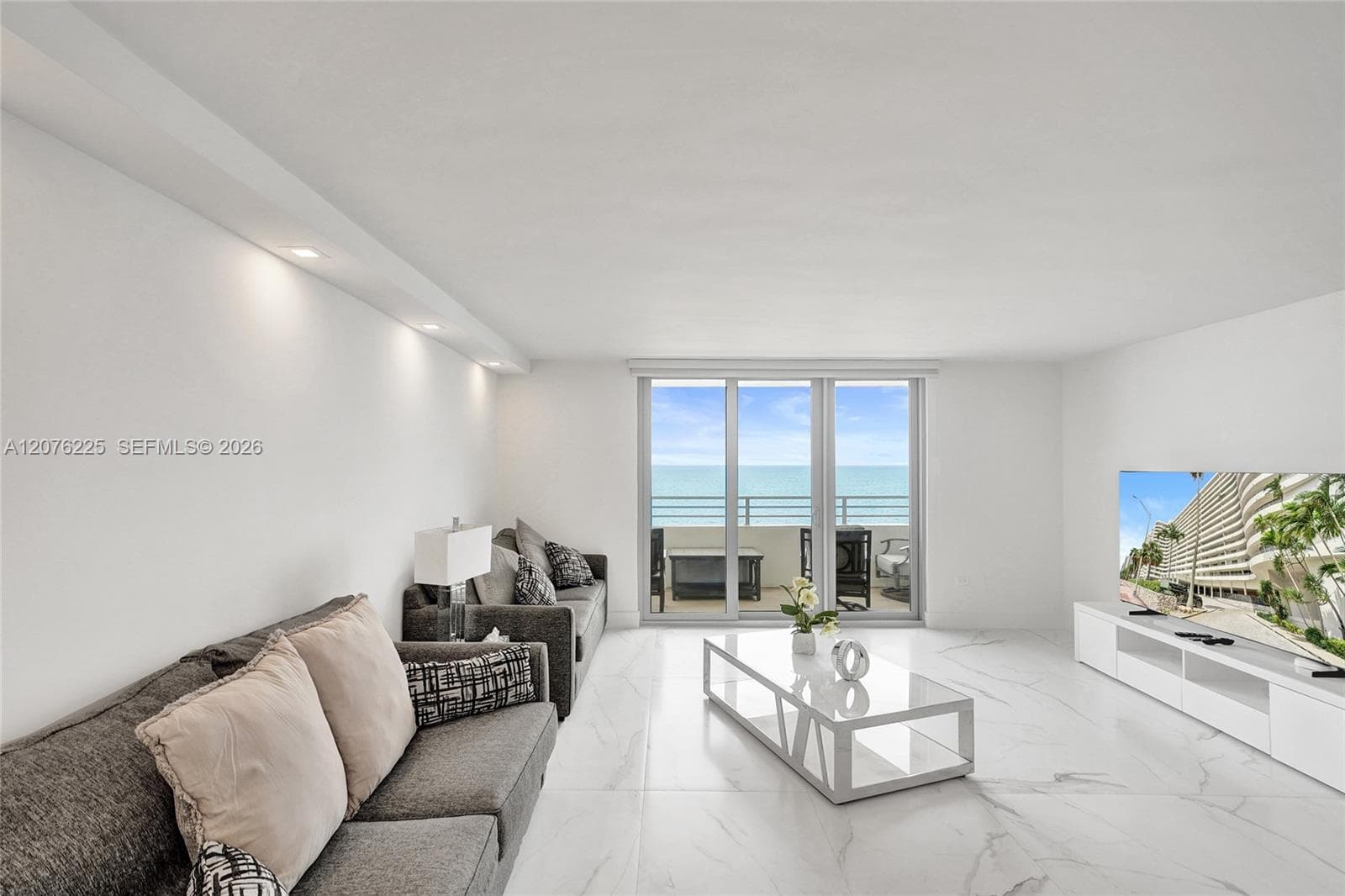 5555 Collins Ave # 9M, Miami Beach, FL 33140 photo 3