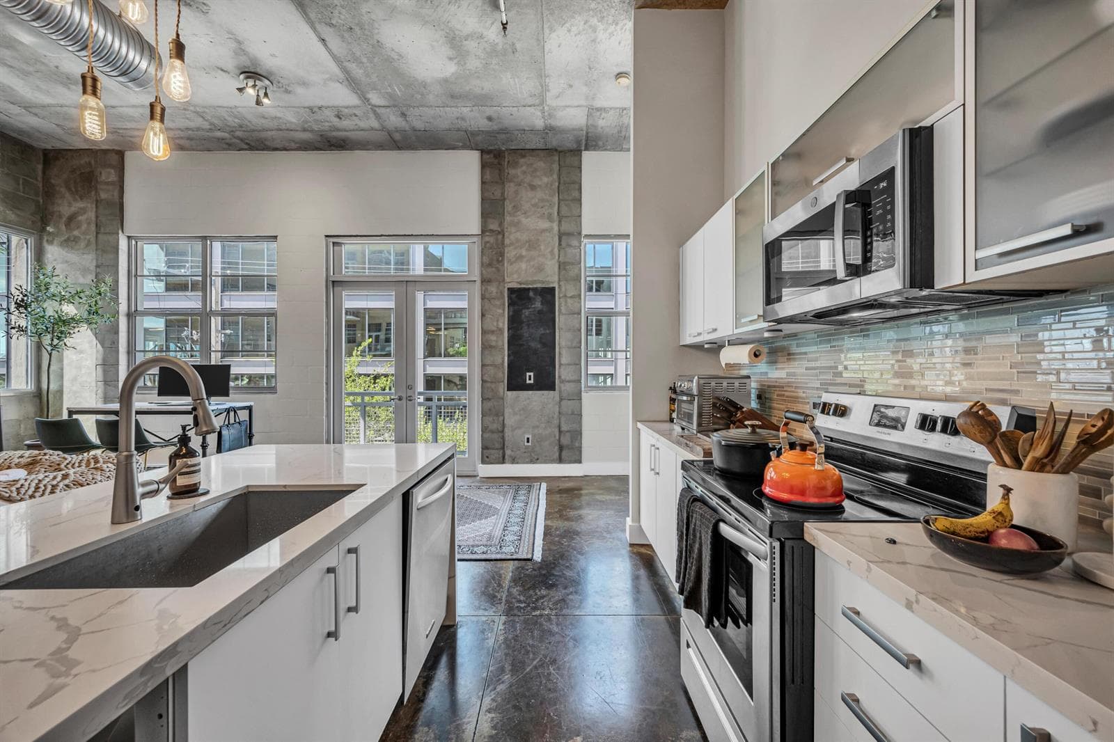 445 N ANDREWS Avenue # 304, Fort Lauderdale, FL 33301 photo 4