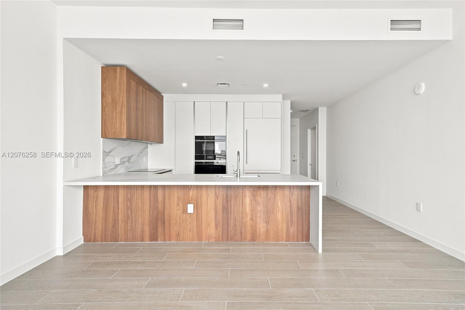 1400 Biscayne Blvd # 708, Miami, FL 33132 photo 4