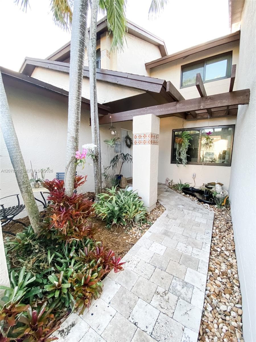 10050 SW 137th Ct, Miami, FL 33186 photo 2