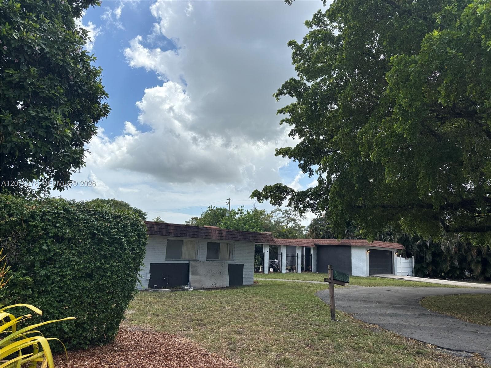 10 SW 46th Ave, Plantation, FL 33317 photo 3