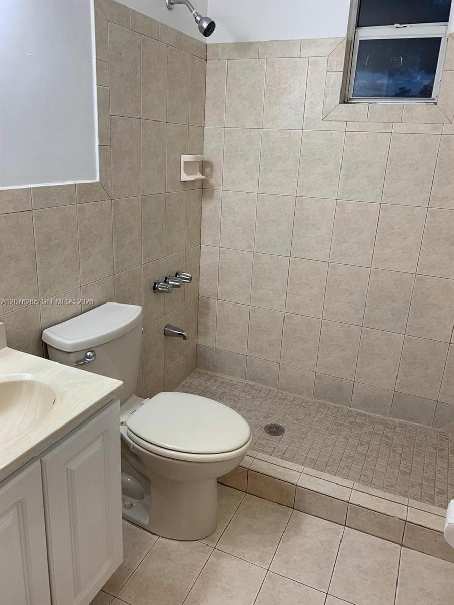 200 NW 34th Ave, Miami, FL 33125 photo 5