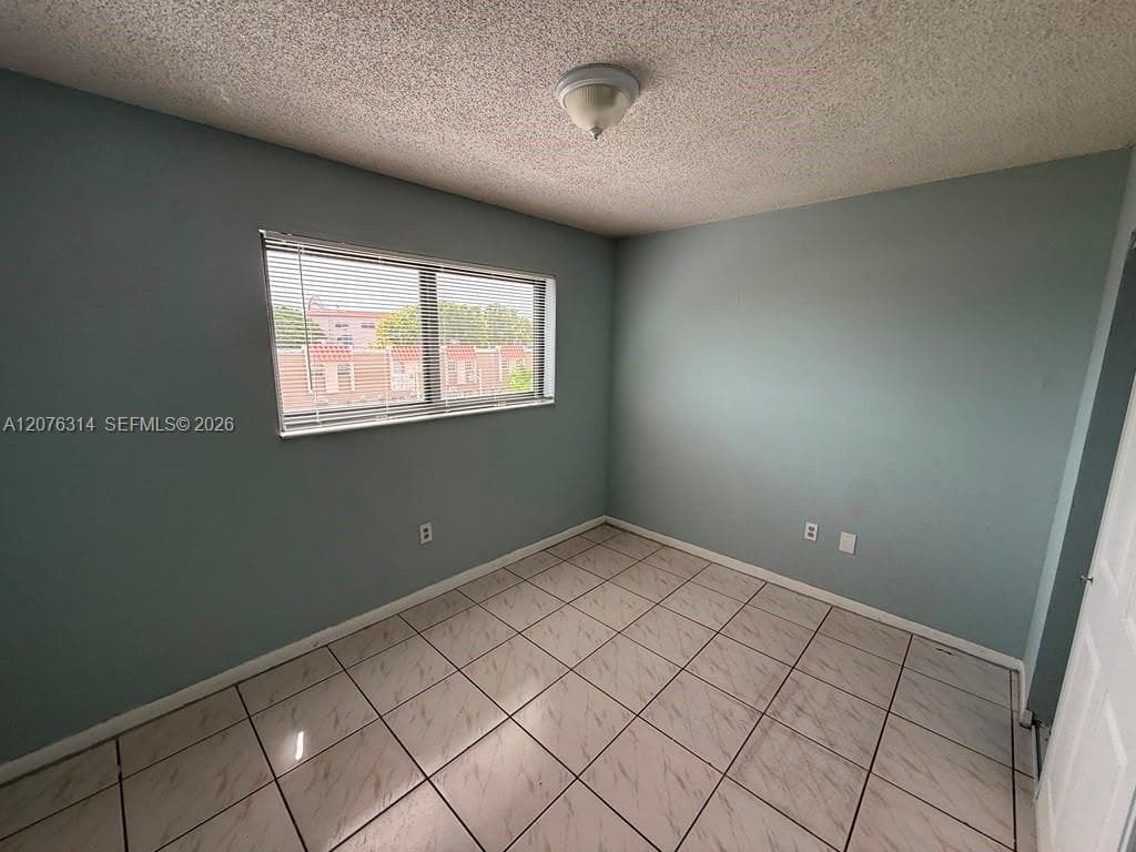 5 Olive Dr # 13, Hialeah, FL 33010 photo 5