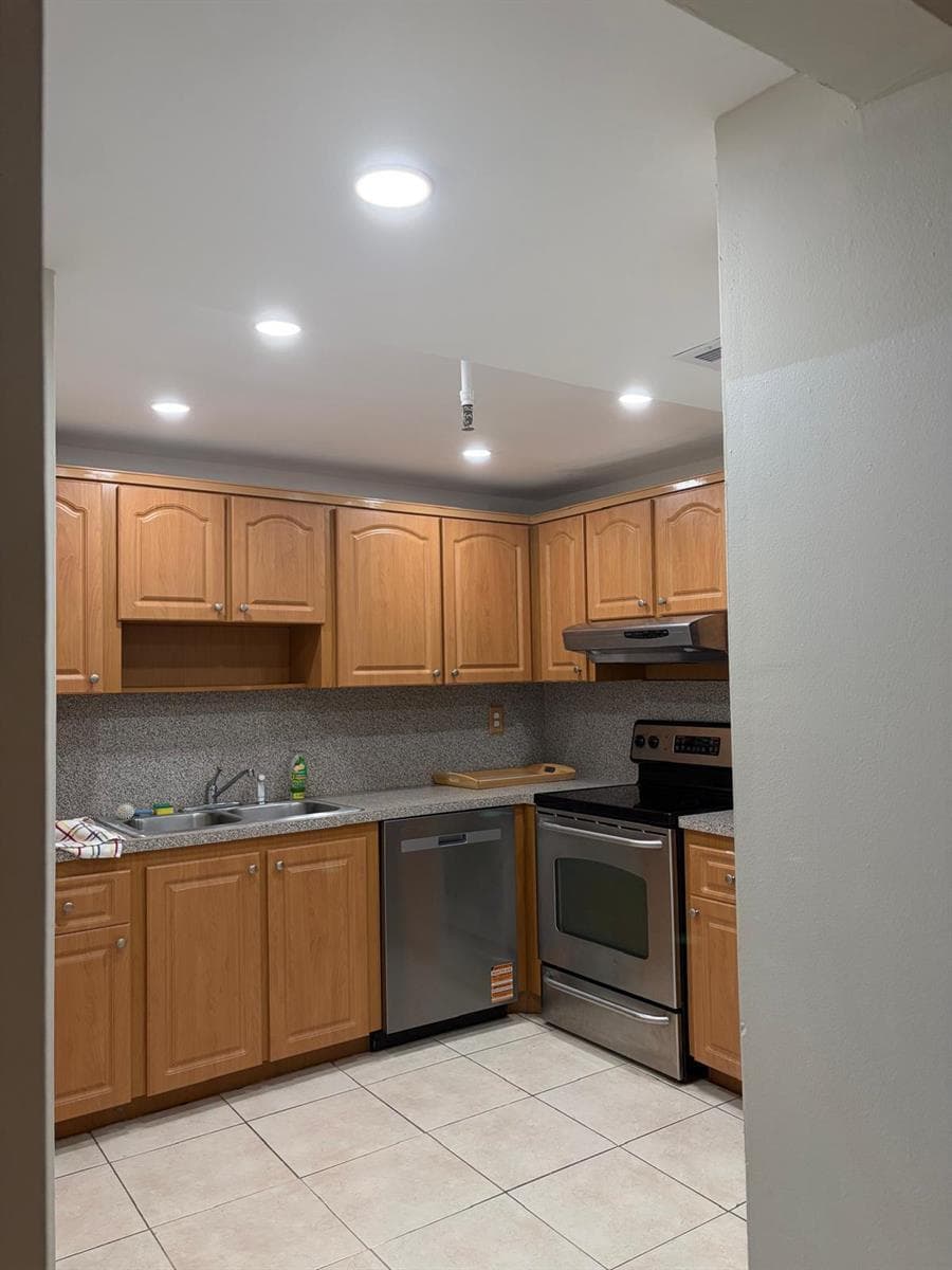 250 NE 181st Drive # 406, Sunny Isles Beach, FL 33160 photo 5