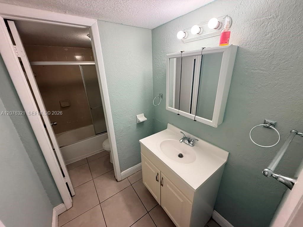 6950 W 6th Ave # 225, Hialeah, FL 33014 photo 5