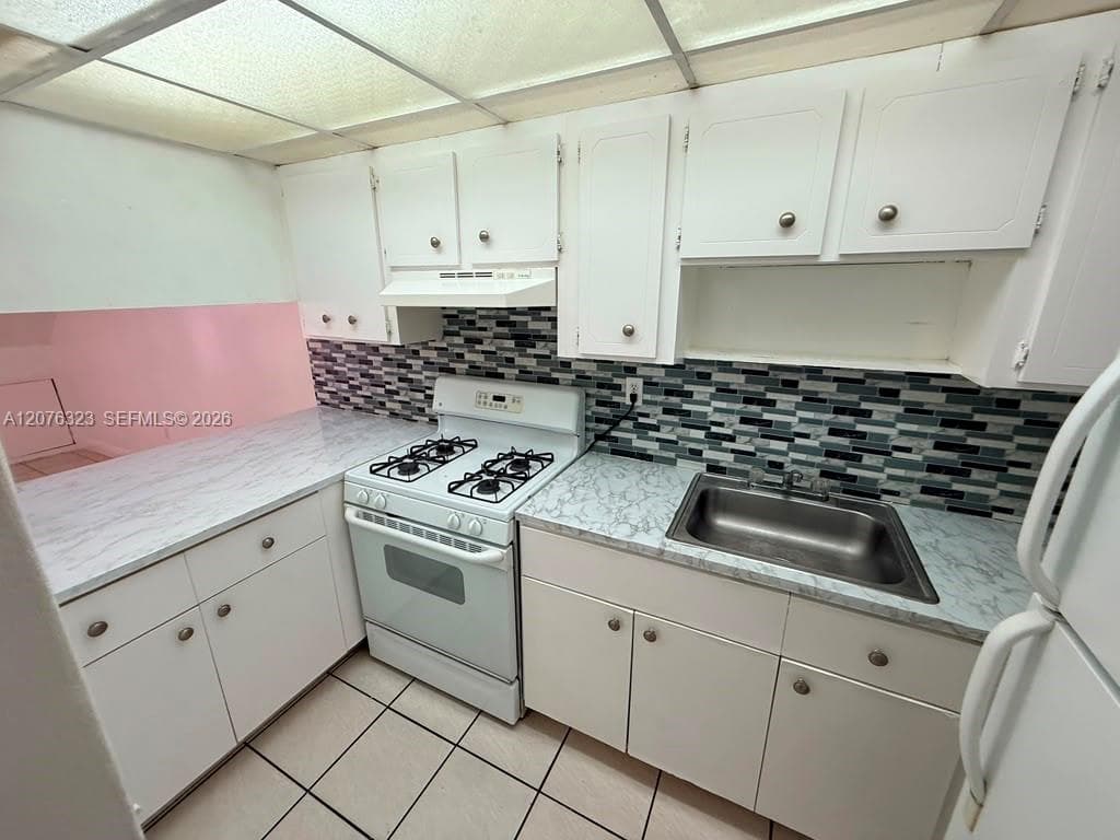 1300 W 47th Pl # 216A, Hialeah, FL 33012 photo 2
