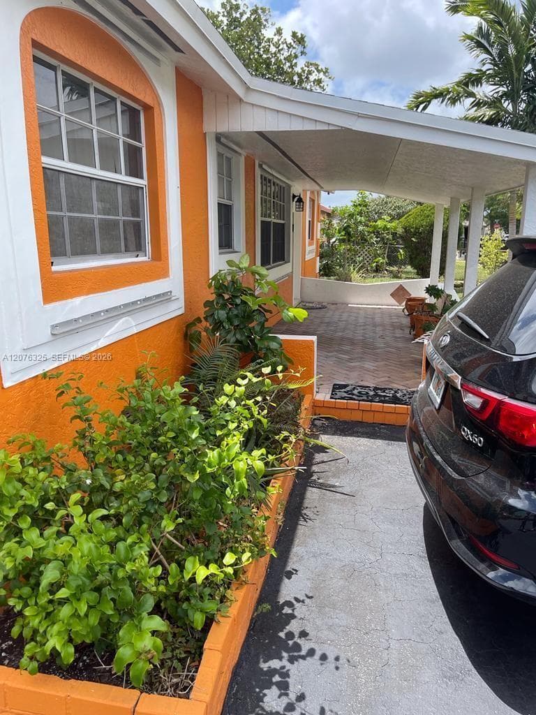 2240 NW 177th Ter, Miami Gardens, FL 33056 photo 2