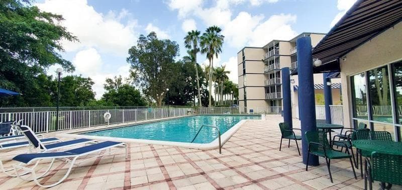 7035 NW 186TH Street # D111, Hialeah, FL 33015 photo 3