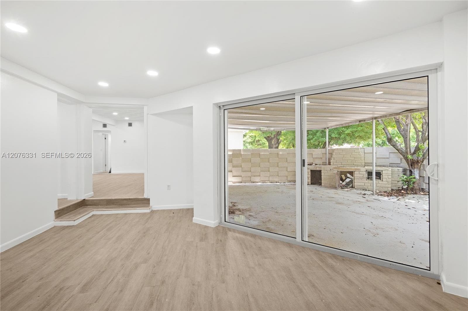 1701 NW 19th Ave # 1701, Miami, FL 33125 photo 2