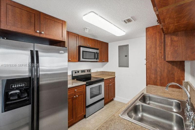 36 NW 6th Ave # TS-3, Miami, FL 33128 photo 4