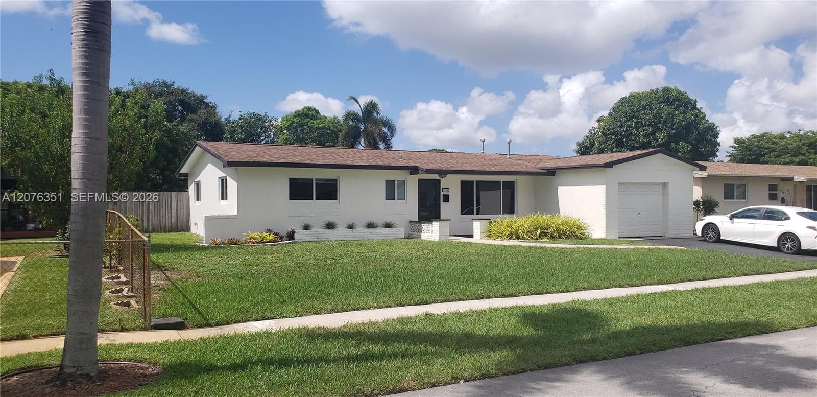 8320 NW 24th Ct, Pembroke Pines, FL 33024 photo 5