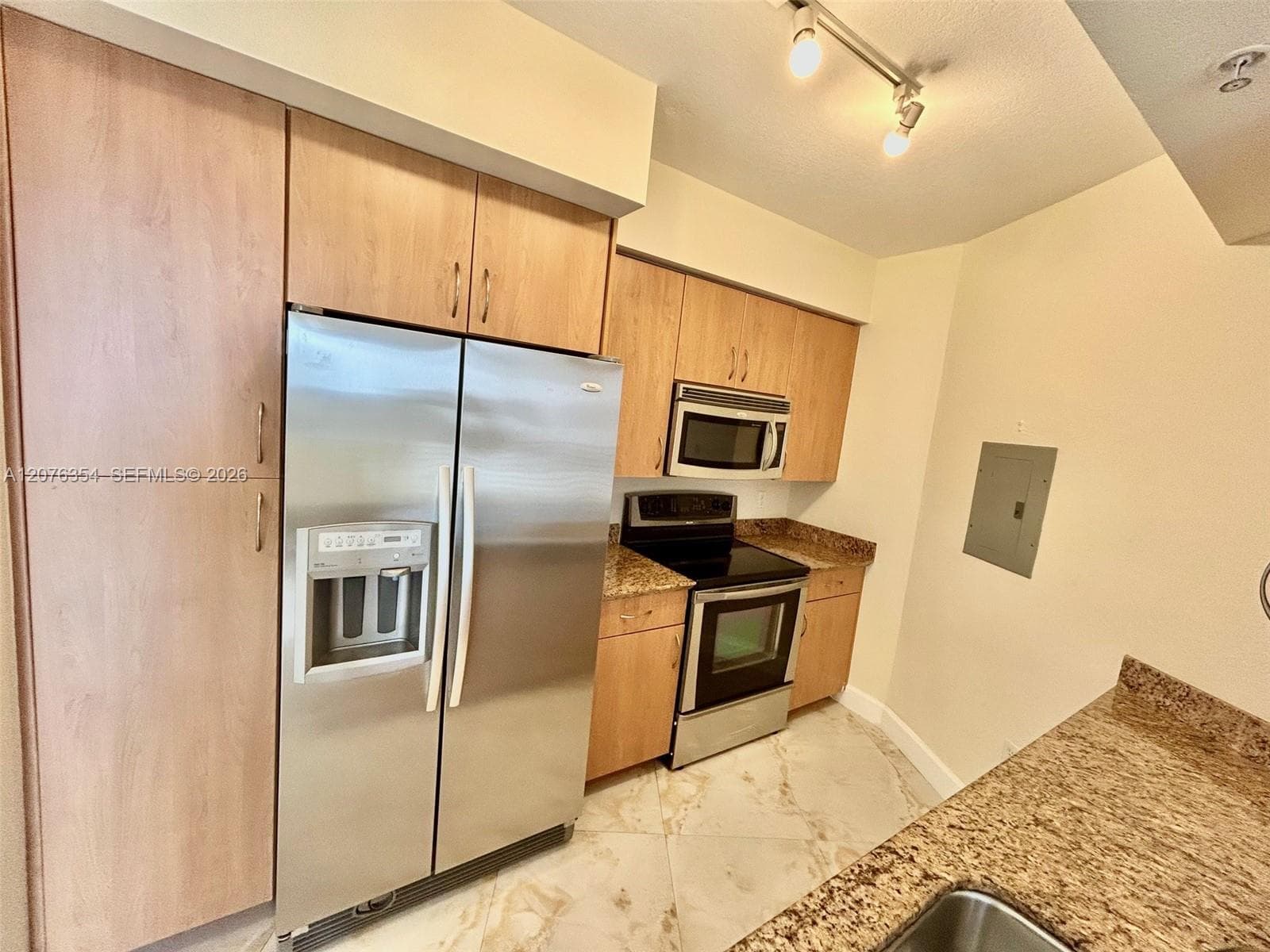 1830 Radius Dr # 1002, Hollywood, FL 33020 photo 4