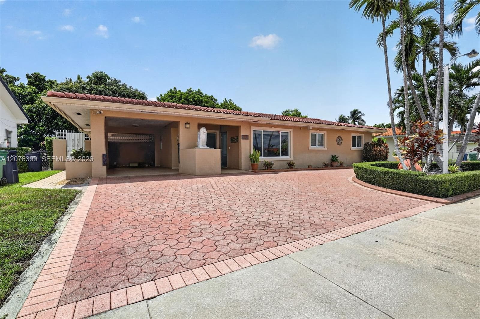 8936 SW 11th St, Miami, FL 33174 photo 2
