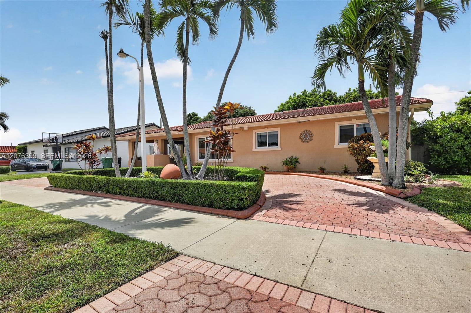 8936 SW 11th St, Miami, FL 33174 photo 3