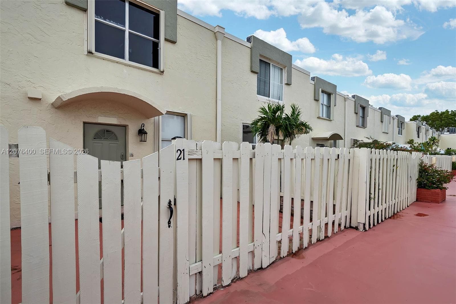 1655 NE 115th St # 21B, Miami, FL 33181 photo 3