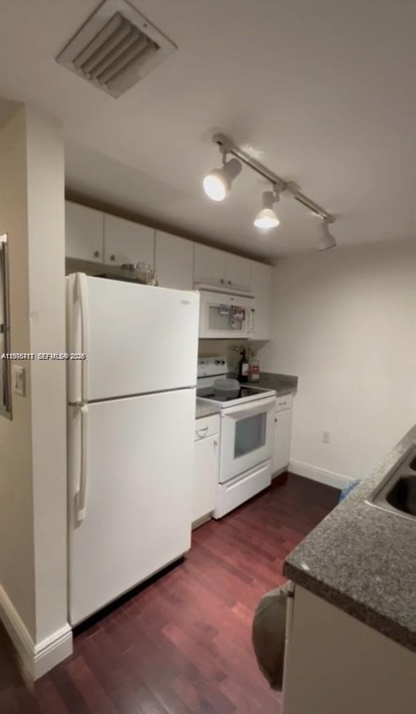 2740 SW 28th Ter # 503, Miami, FL 33133 photo 3