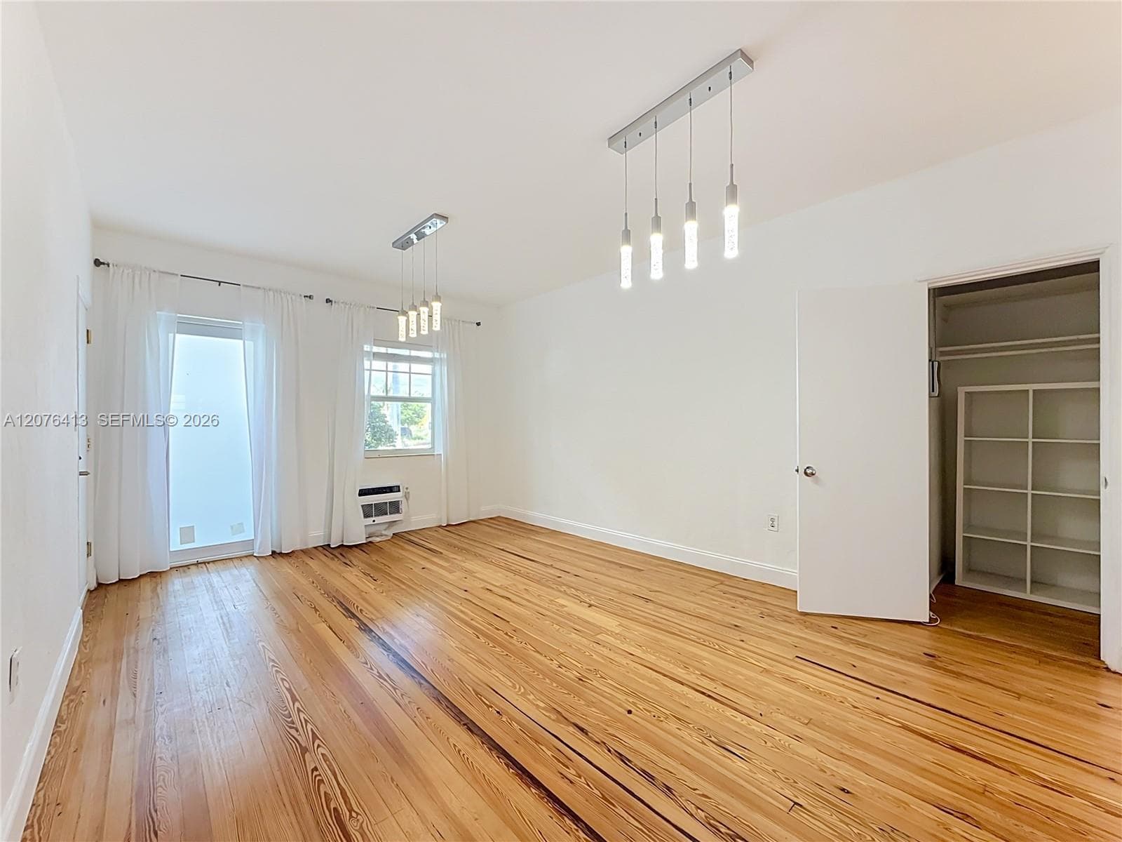 2463 Pine Tree Dr # 3, Miami Beach, FL 33140 photo 3