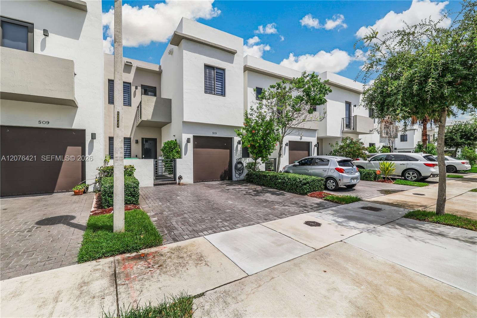 519 SW 91st Pl, Miami, FL 33174 photo 3