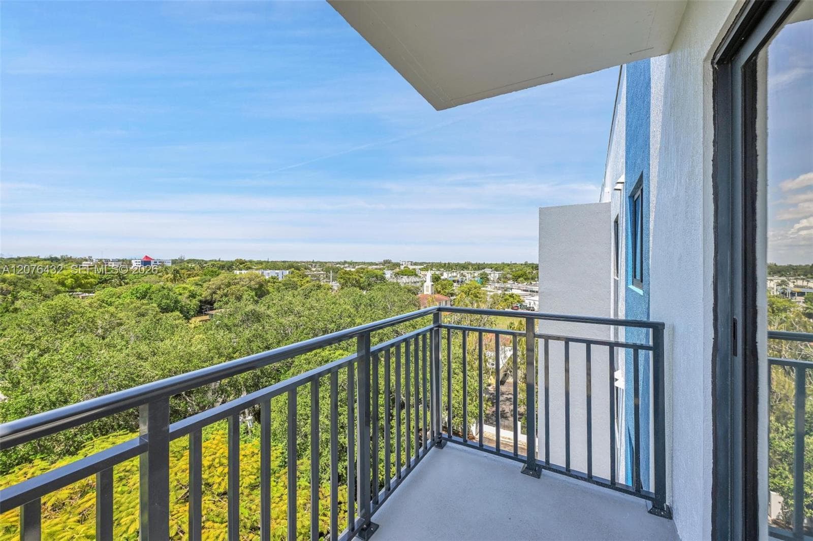 840 NE 130th St # 508, North Miami, FL 33161 photo 2