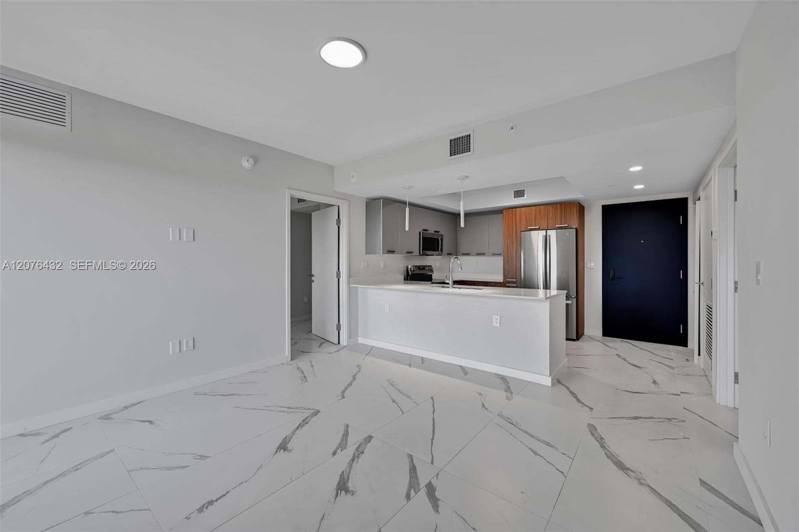 840 NE 130th St # 508, North Miami, FL 33161 photo 4