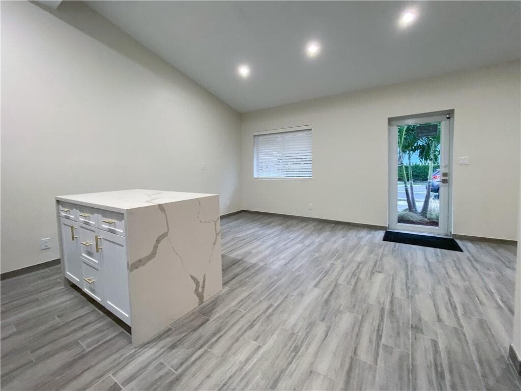 315 SW 7th Street # 2, Fort Lauderdale, FL 33315 photo 5