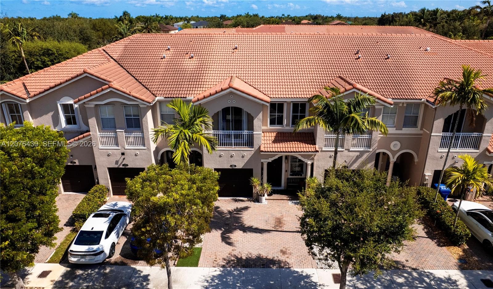 14965 SW 23rd Ln, Miami, FL 33185 photo 2