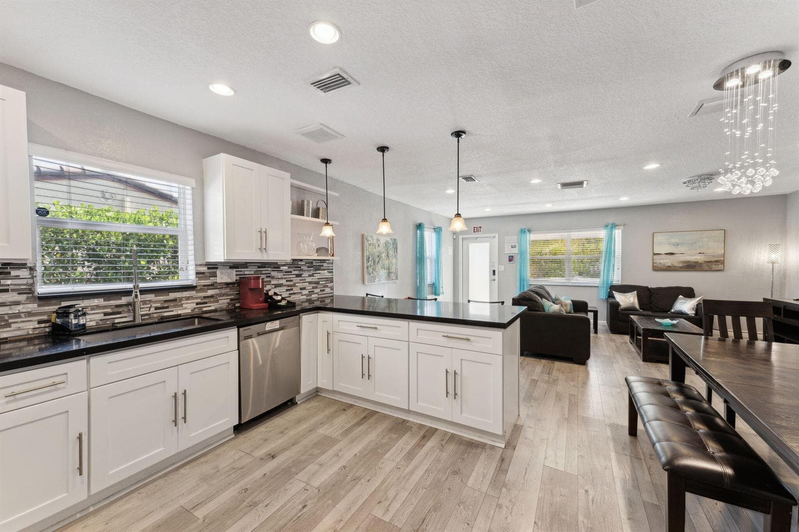 1631 N Andrews Square, Fort Lauderdale, FL 33311 photo 5