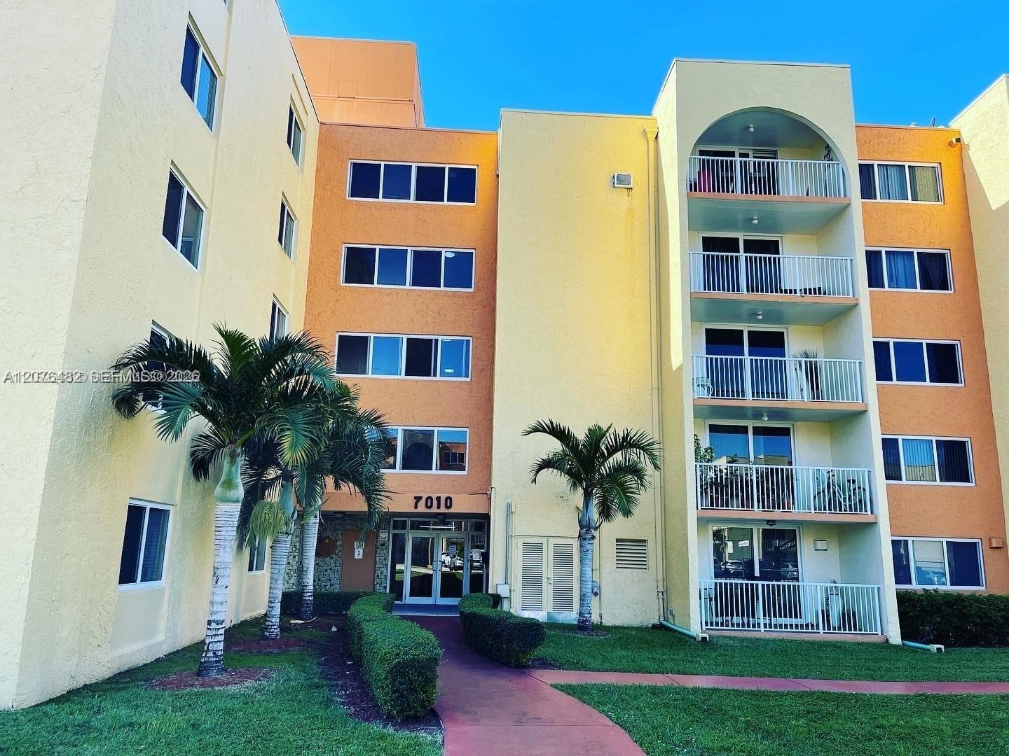 7010 NW 186th St # 5-506, Hialeah, FL 33015 photo 2