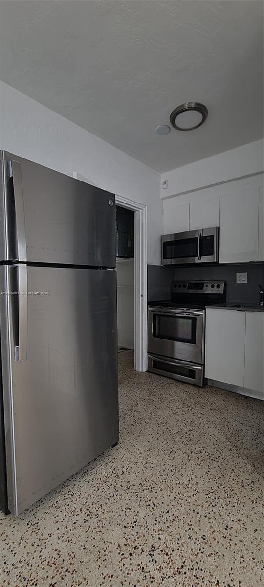 350 SW 15th Rd # 4, Miami, FL 33129 photo 5