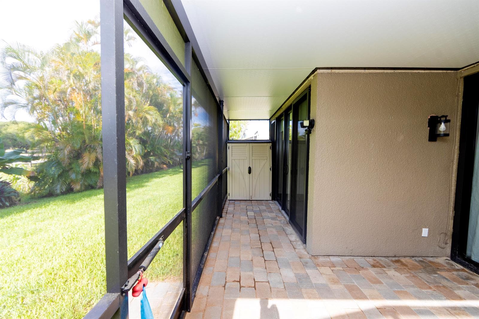 11060 S LAKEVIEW Drive # 11060, Pembroke Pines, FL 33026 photo 5
