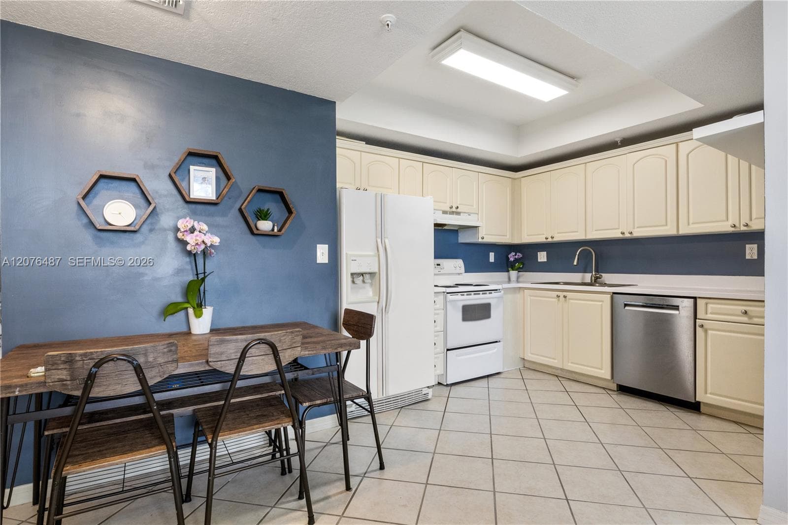 3500 Coral Way # 1404, Miami, FL 33145 photo 5