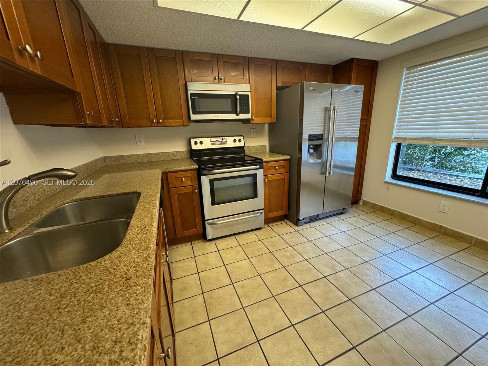 16498 NE 26th Ave # 12, North Miami Beach, FL 33160 photo 4