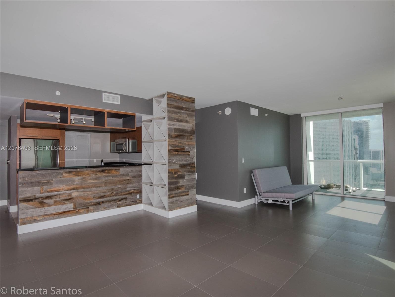 244 Biscayne Blvd # 3802, Miami, FL 33132 photo 3