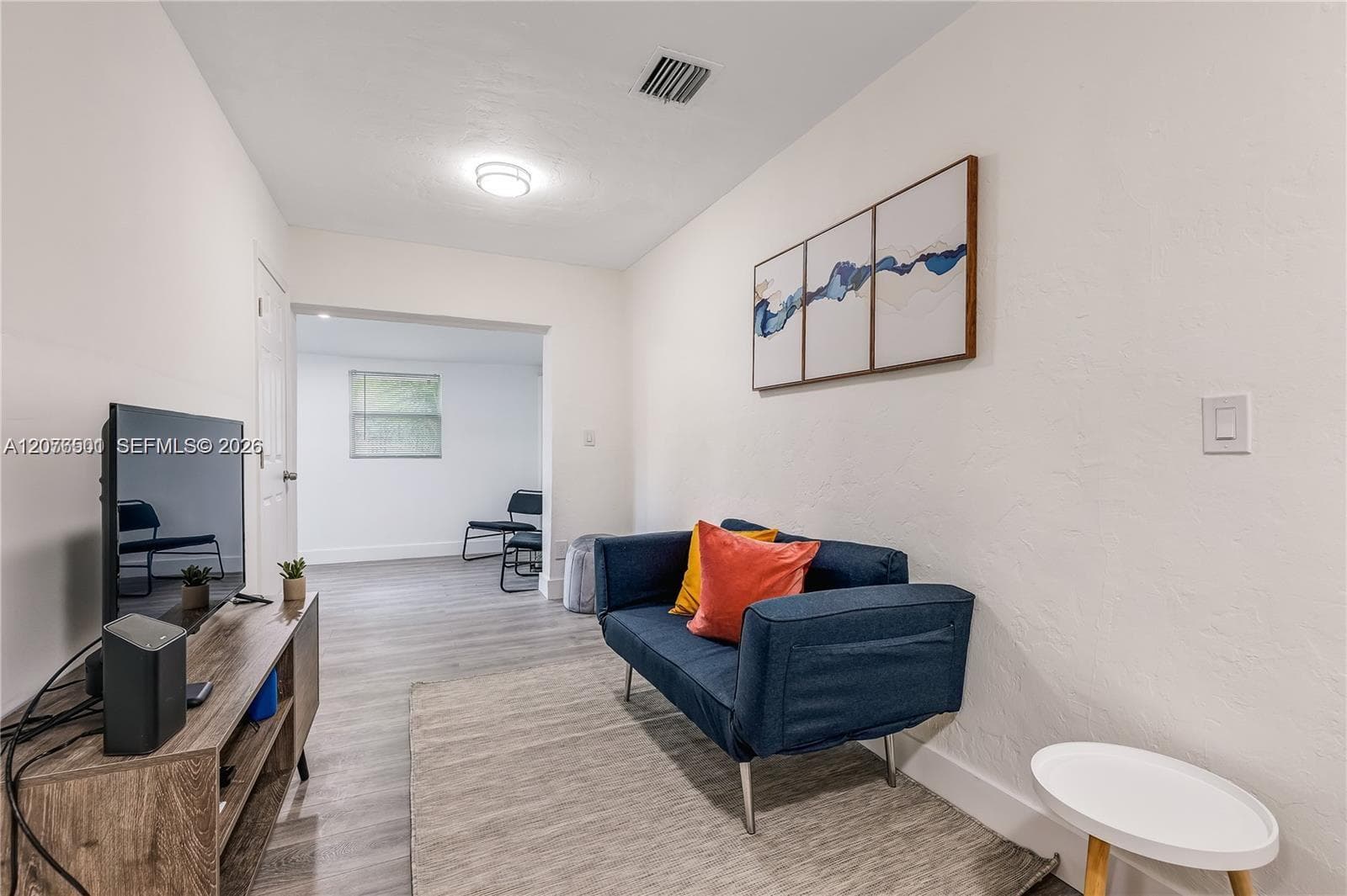 327 NE 55th St # FURNISHED, Miami, FL 33137 photo 2