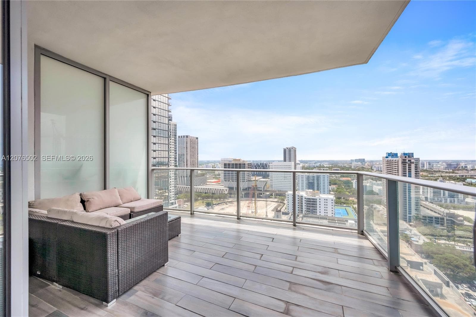 851 NE 1st Ave # 2408, Miami, FL 33132 photo 2