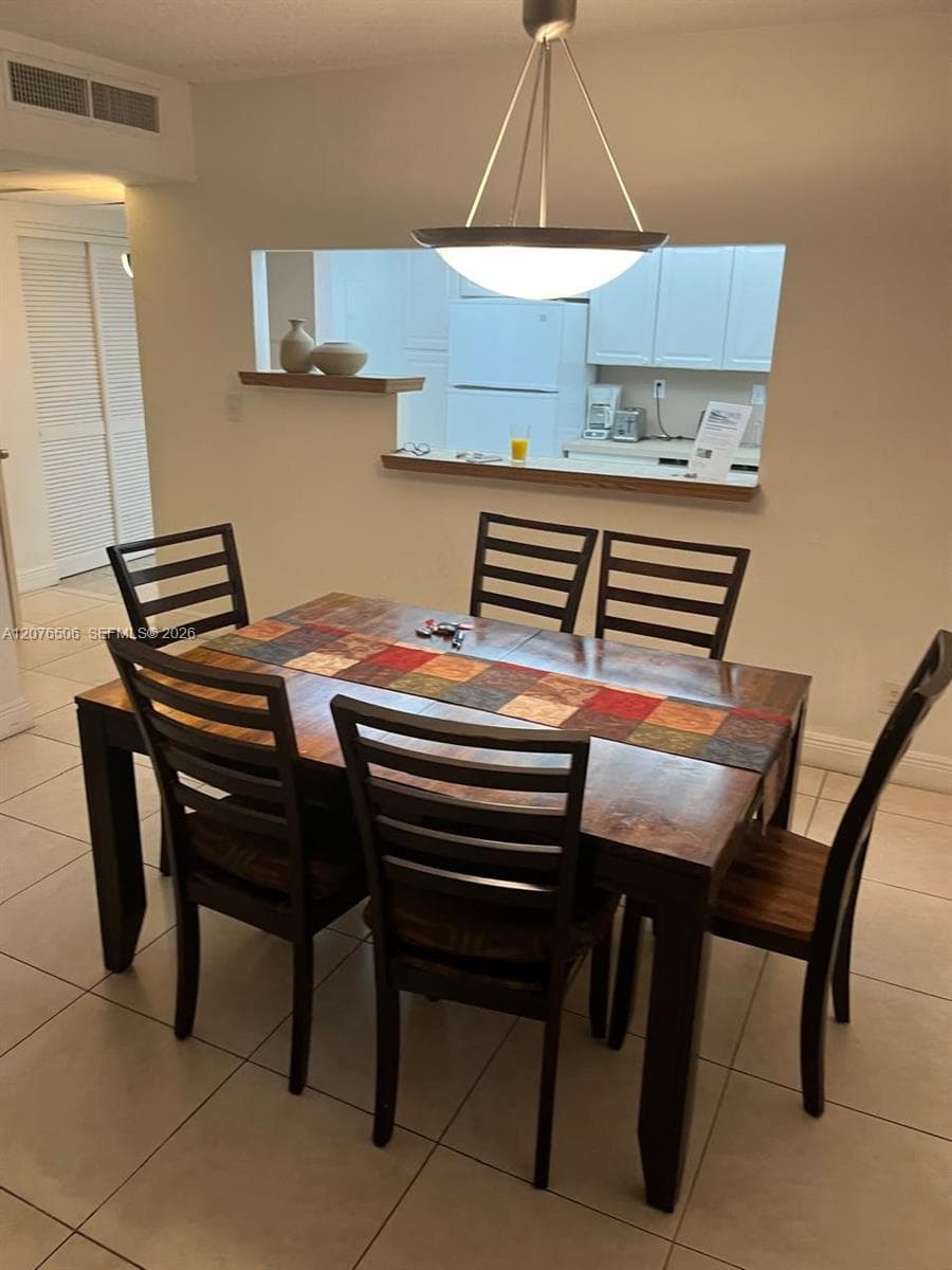 19370 Collins Ave # 805, Sunny Isles Beach, FL 33160 photo 2