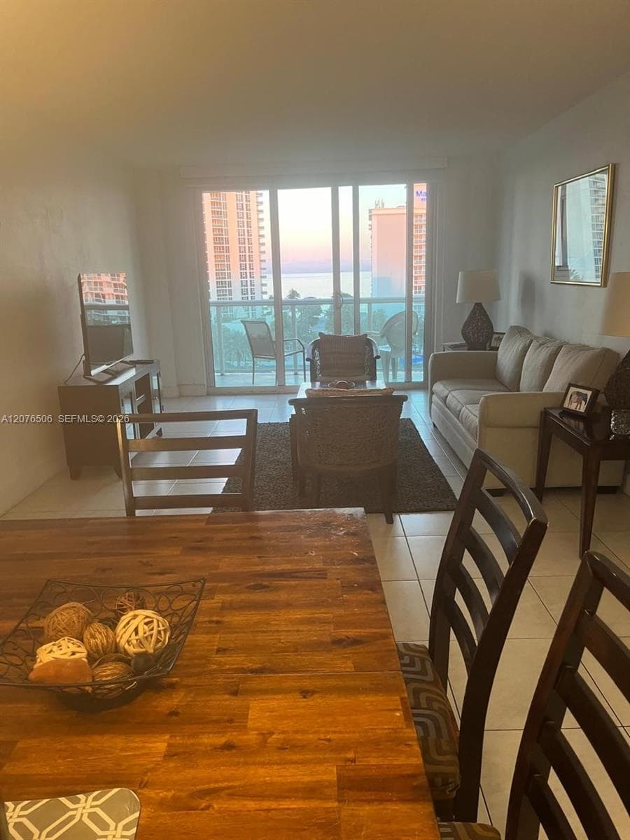19370 Collins Ave # 805, Sunny Isles Beach, FL 33160 photo 4