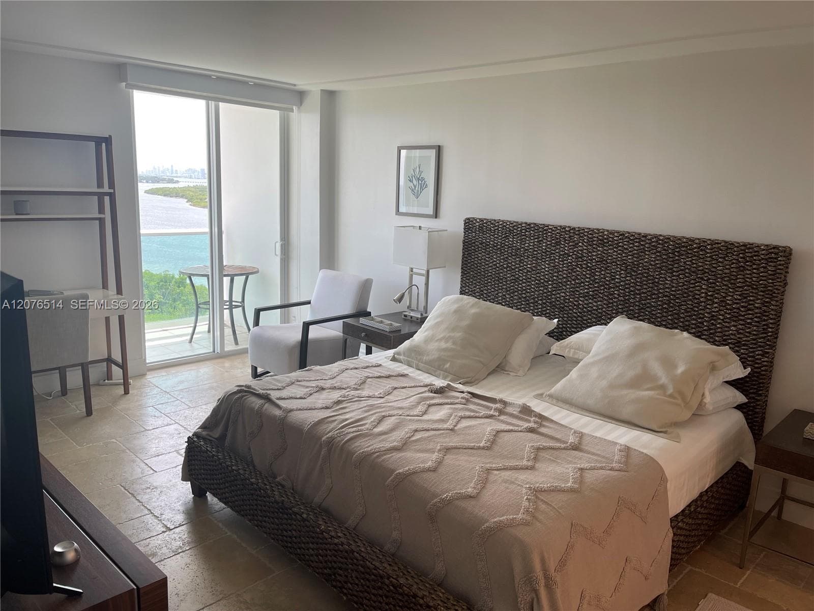 100 Bayview Dr # 1924, Sunny Isles Beach, FL 33160 photo 5