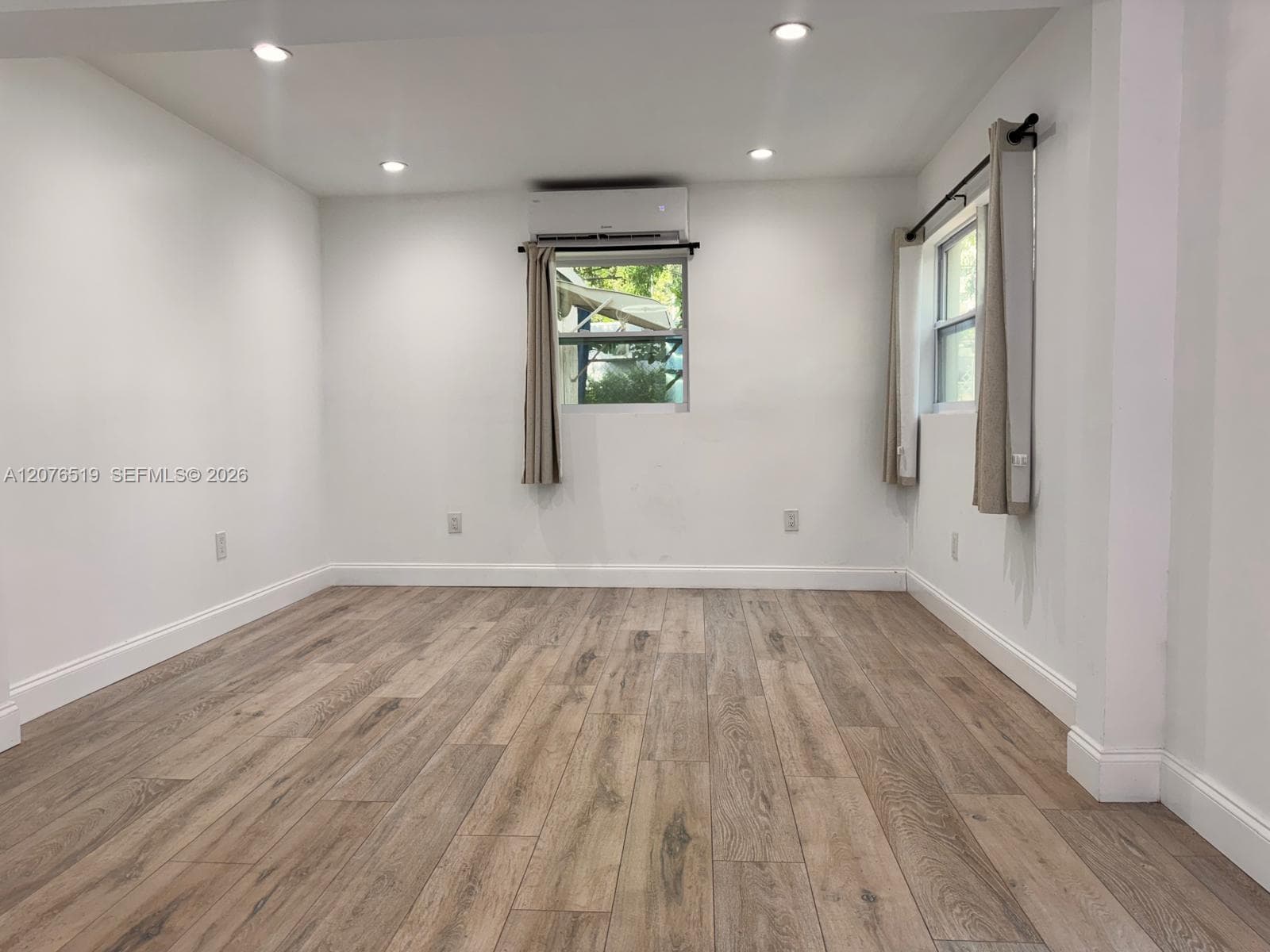 277 NE 55th St # 1-Front, Miami, FL 33137 photo 5