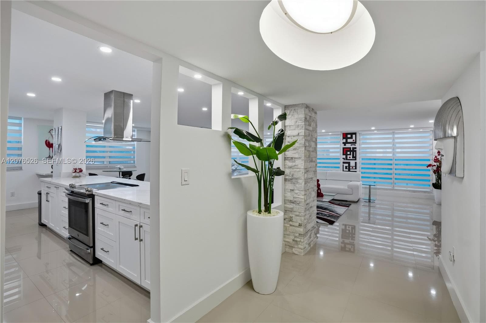 2751 S Ocean Dr # 301S, Hollywood, FL 33019 photo 2