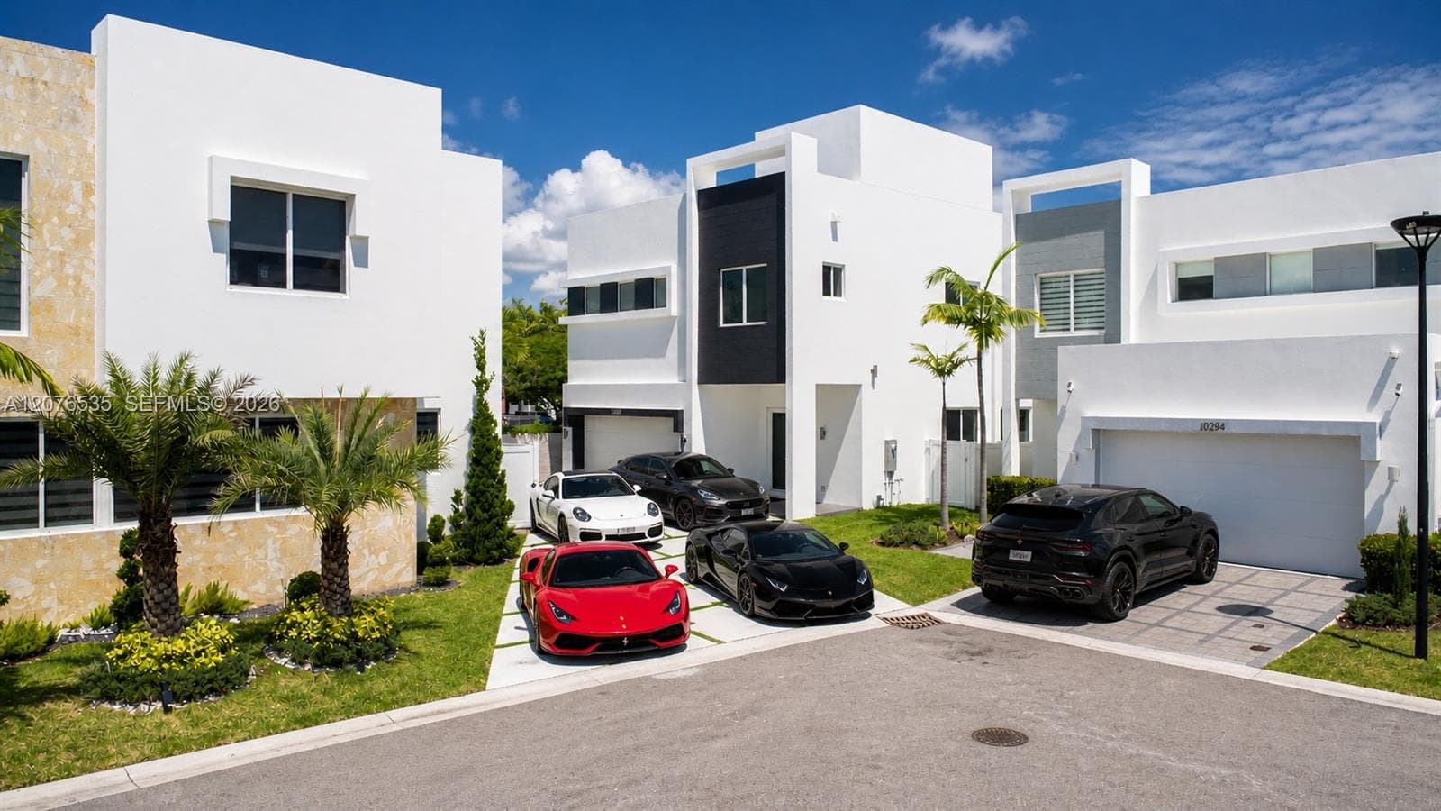 10381 NW 67th Ter, Doral, FL 33178 photo 2
