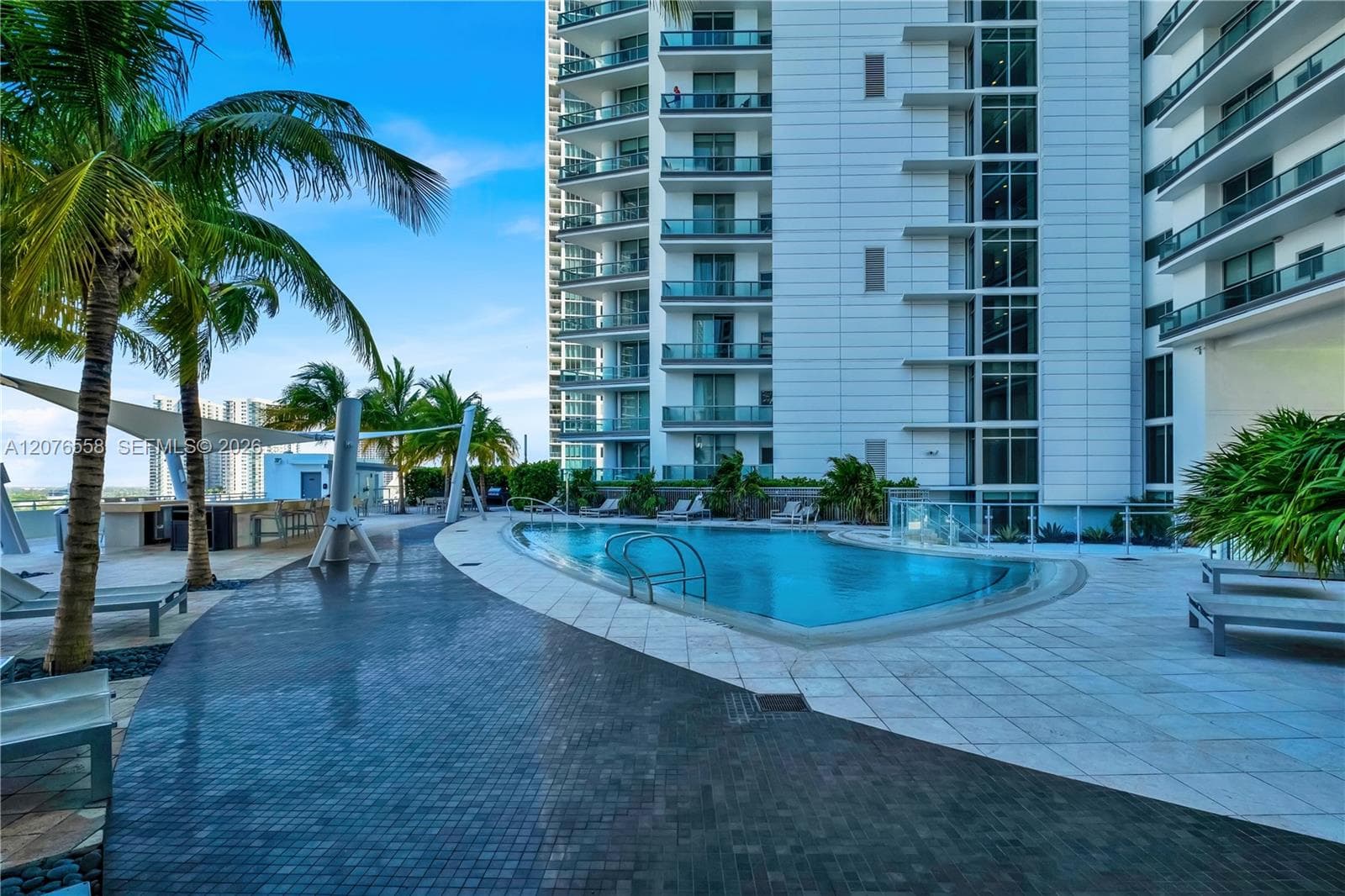 900 Biscayne Blvd # 4403, Miami, FL 33132 photo 5