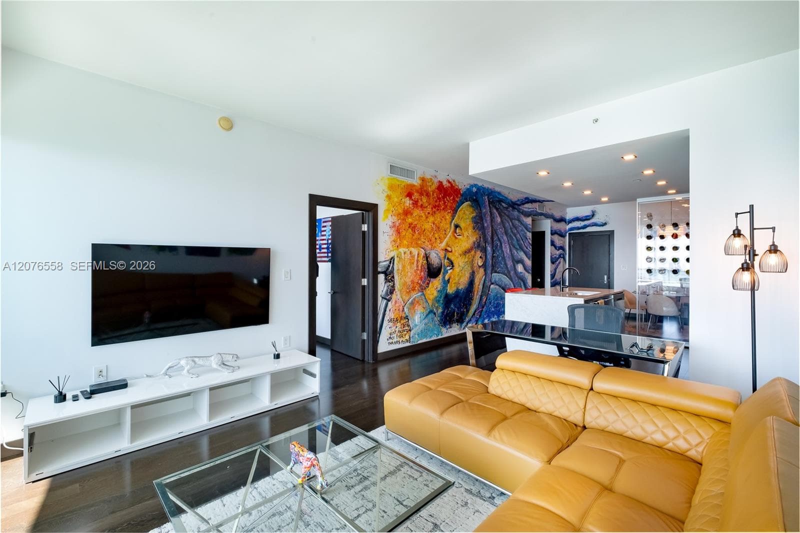 900 Biscayne Blvd # 4403, Miami, FL 33132 photo 4