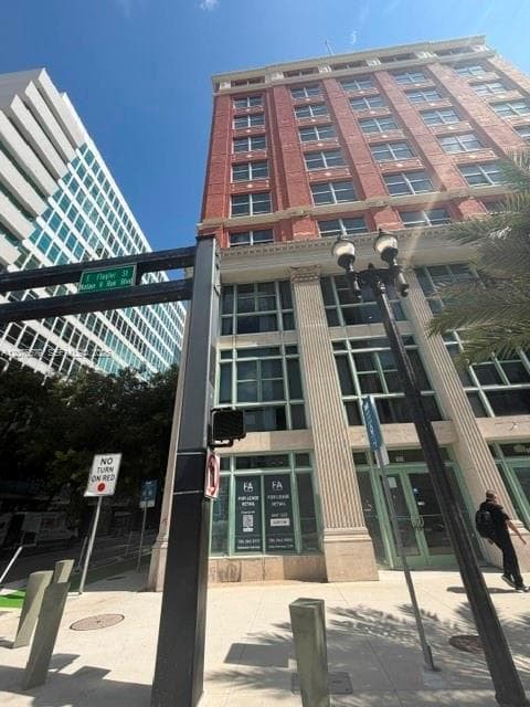111 E Flagler St # 406, Miami, FL 33131 photo 4