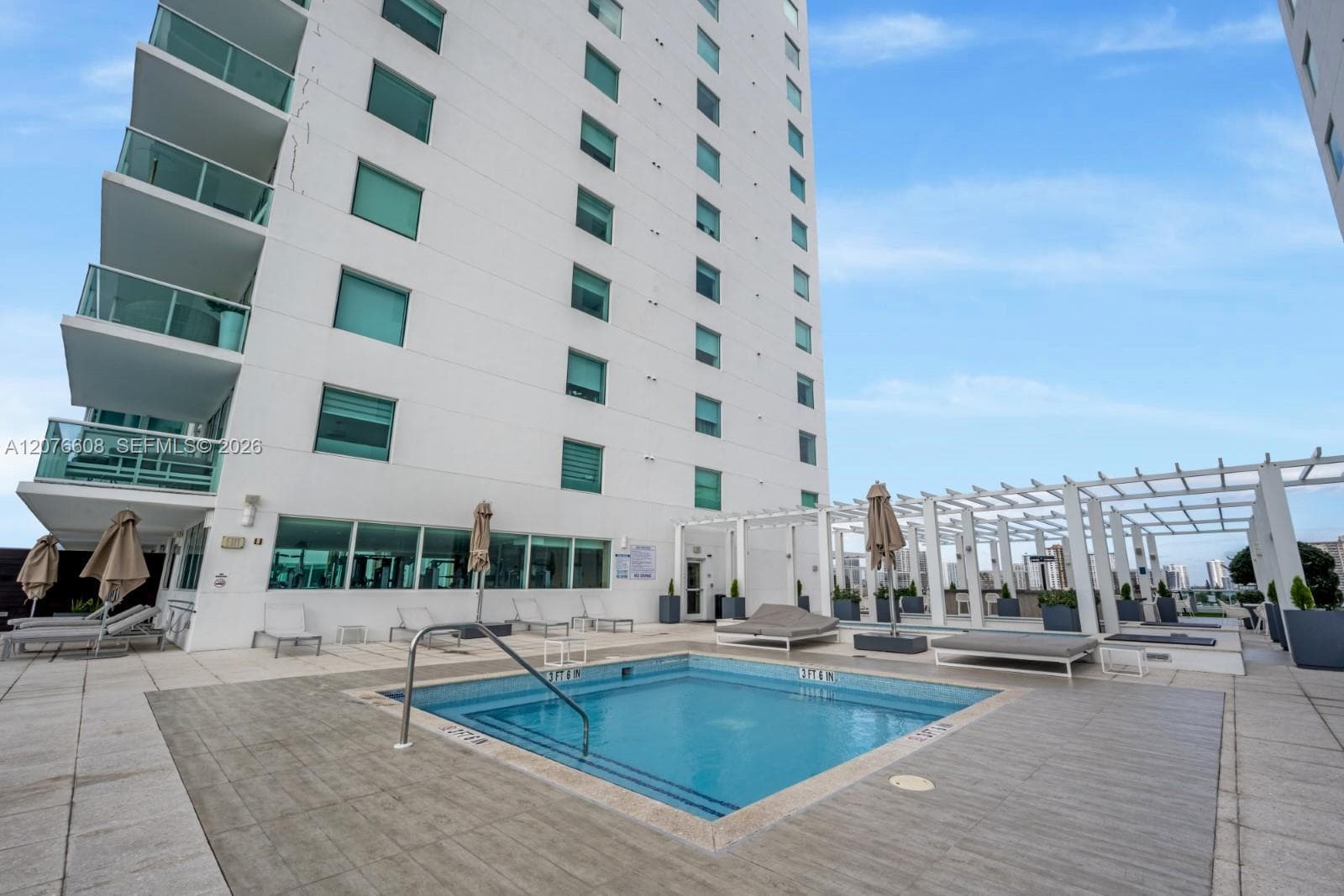 400 Sunny Isles Blvd # 908, Sunny Isles Beach, FL 33160 photo 5